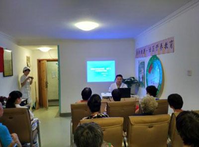 踐行“北京中醫(yī)健康鄉(xiāng)村社區(qū)建設項目”——葉永安團隊前往金魚池社區(qū)衛(wèi)生服務站開展中醫(yī)藥服務